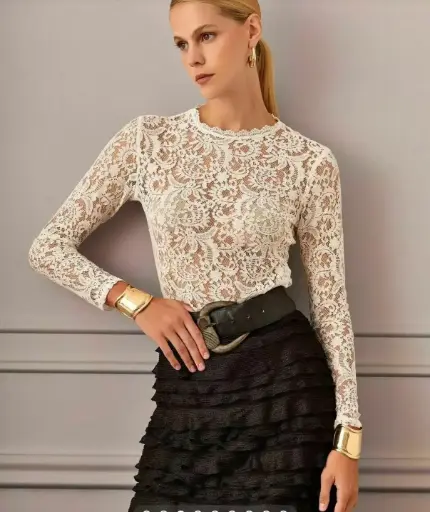 BLUSA DE RENDA COM ZÍPER - GITAA